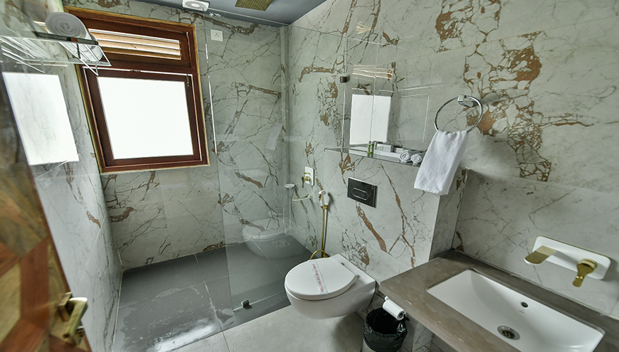 images/room/washroom.jpg